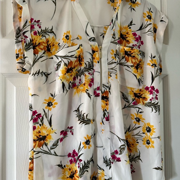 5 Express Women Blouses size Medium - Picture 3 of 6